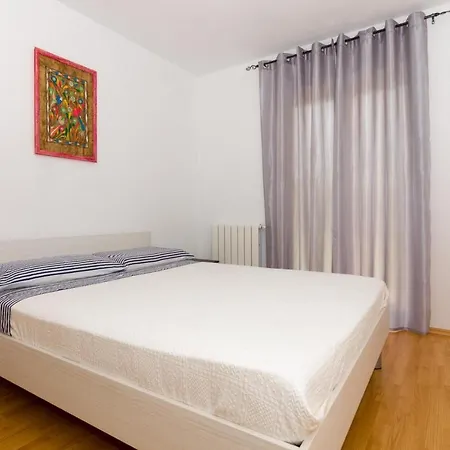 Sonja Apartment *